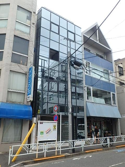 原宿ドレスビル外観②