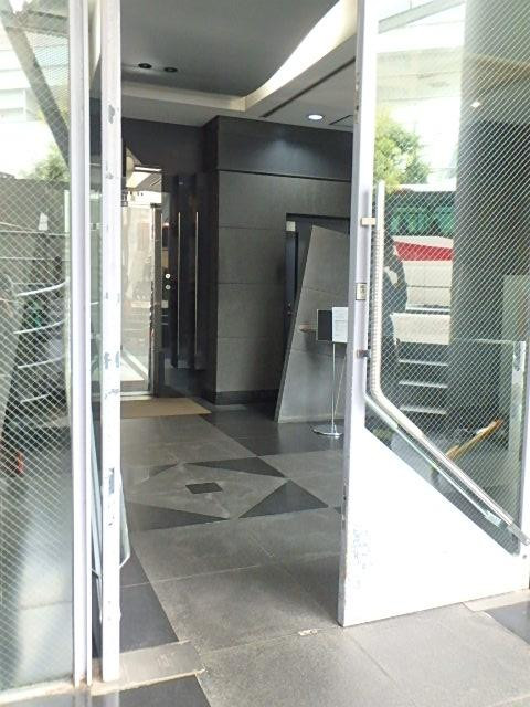 アシジ神泉ビルエントランス④