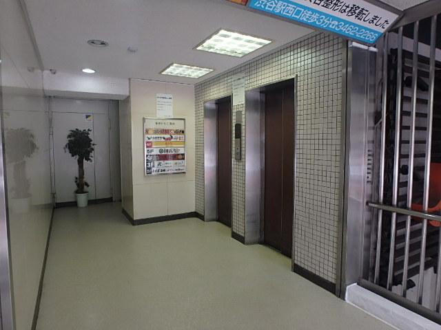 皆川ビルホール①