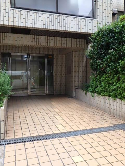 神南ハイムエントランス②