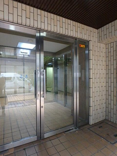神南ハイムエントランス③