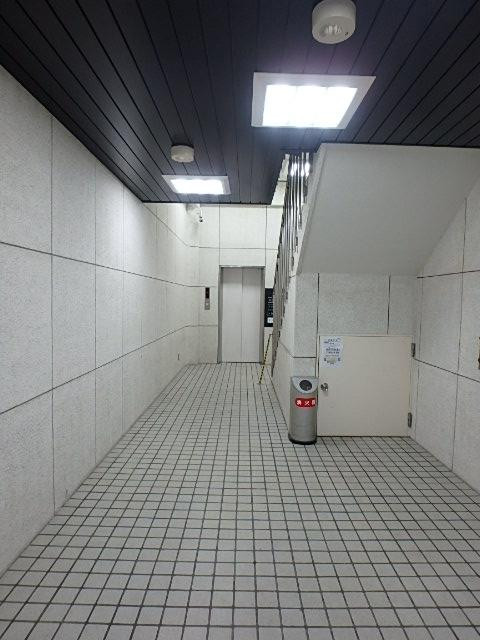 ホール①
