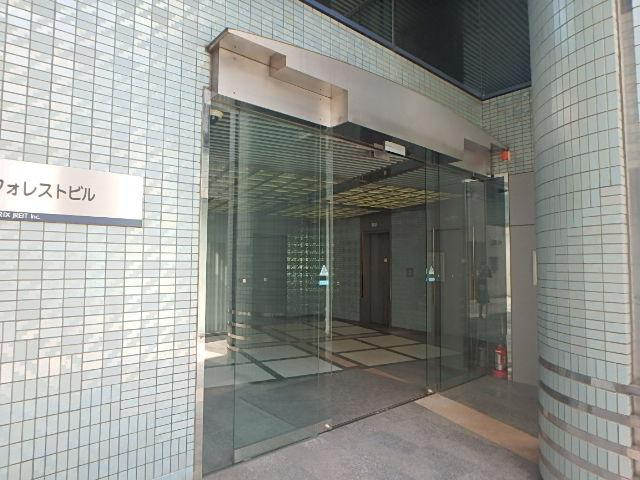 代々木フォレストビルエントランス②