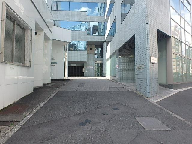 代々木フォレストビルエントランス①