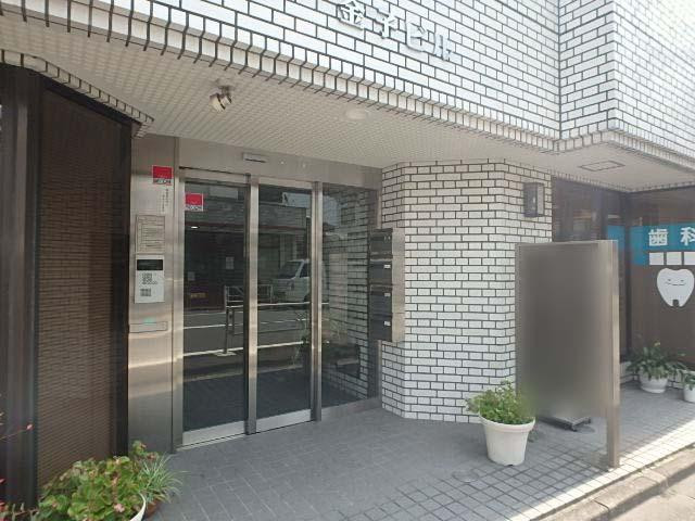 金子ビルエントランス①