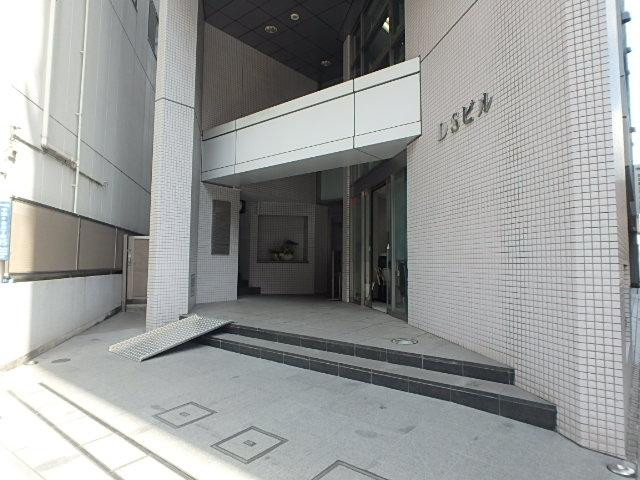 エントランス①
