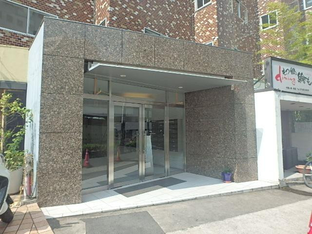 第７宮庭マンションエントランス①