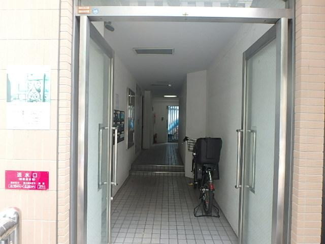 マーシュストーン原宿エントランス②