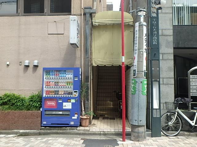 コーヨービルエントランス①