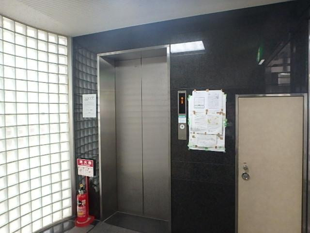 千駄ヶ谷尾澤ビルホール②