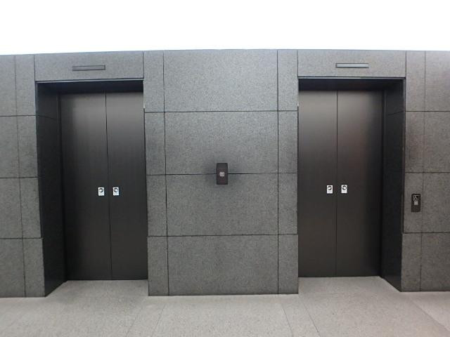 サウスゲート新宿ビルホール③