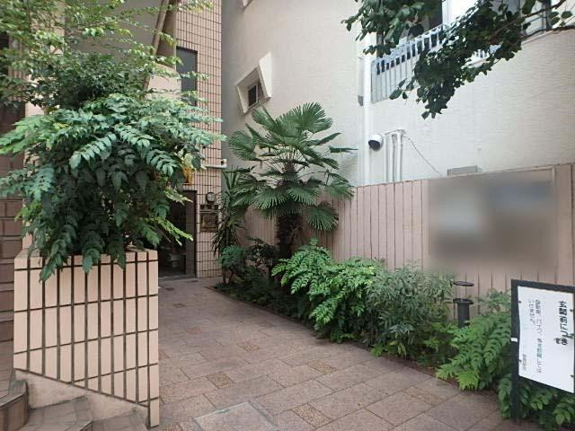 日興パレス千駄ヶ谷エントランス①