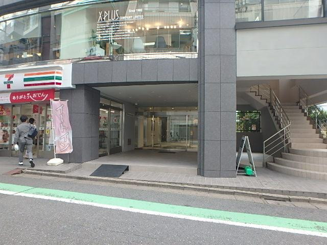 代々木ＴＲビルエントランス①