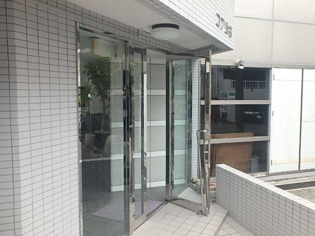 コア原宿ビルエントランス②