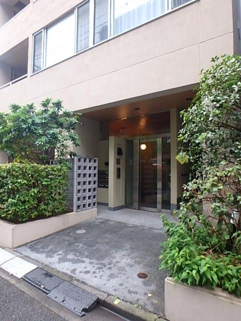 赤坂ビルディングエントランス①