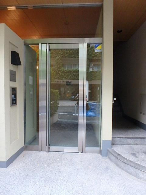 赤坂ビルディングエントランス②