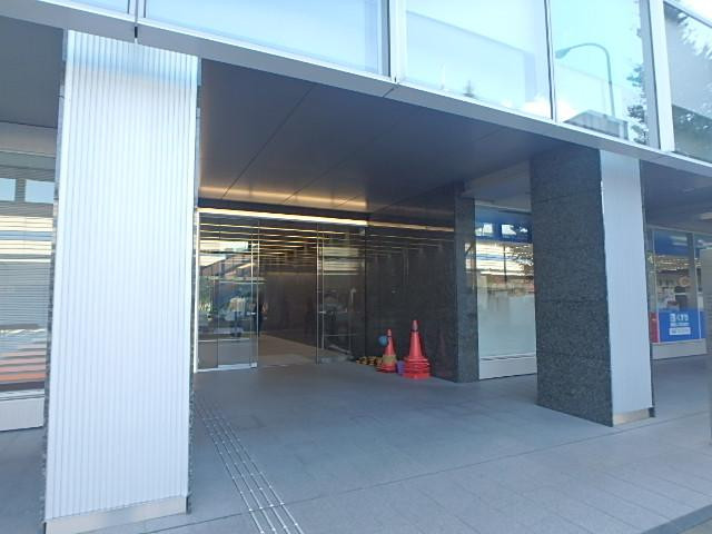 プライム駄ヶ谷ビルエントランス①