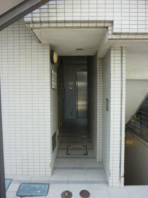 雅ビルエントランス①