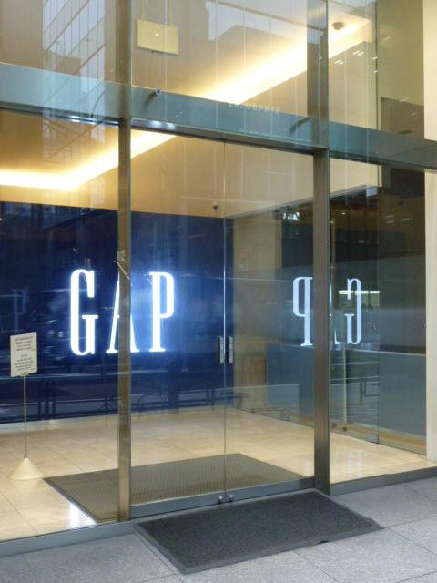 南新宿ＳＫビルエントランス①