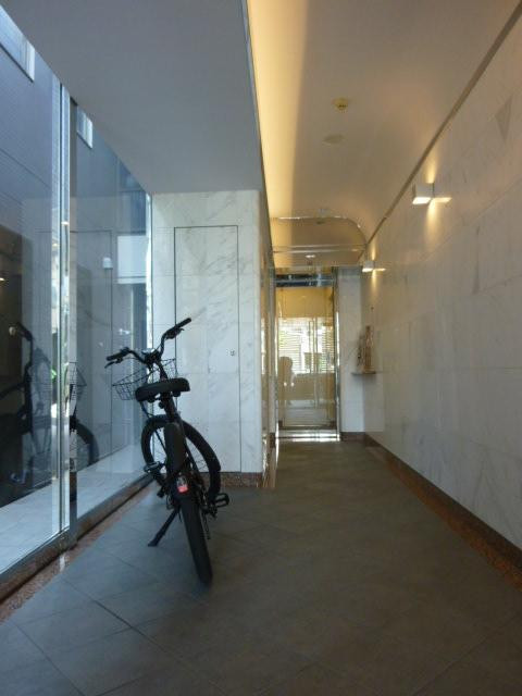 広田代官山ビルホール①