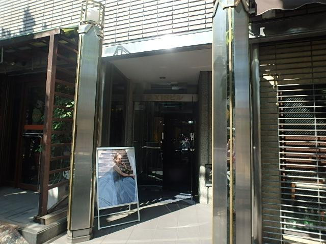 ＡＸＩＳビルエントランス①