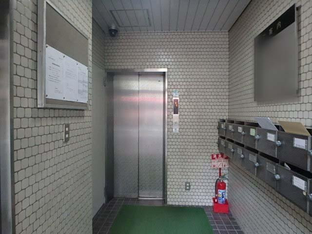 新宿カメヤビルホール①