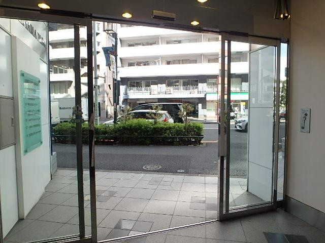 ホール③