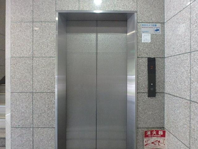 ホール②