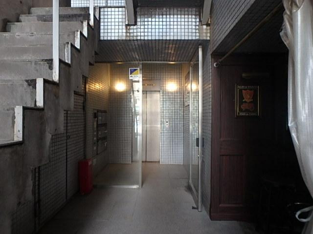 Ｋビルホール①