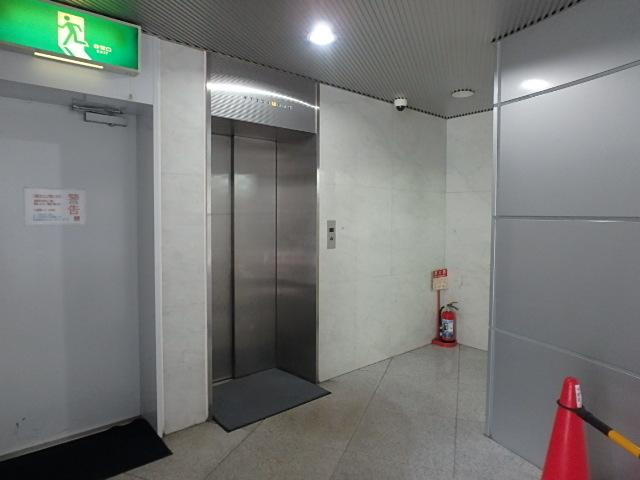 宮坂甲斐路ビルホール①