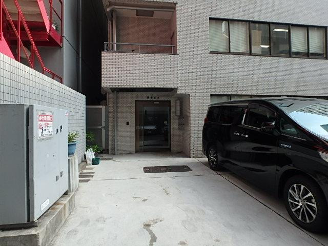 清水ビルエントランス①