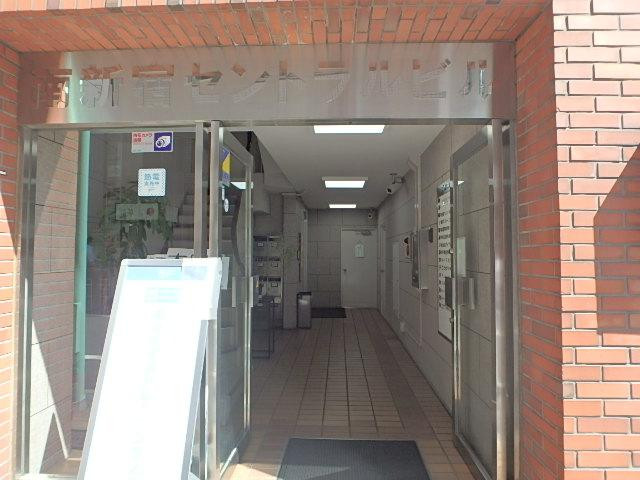 新宿セントラルビルエントランス②