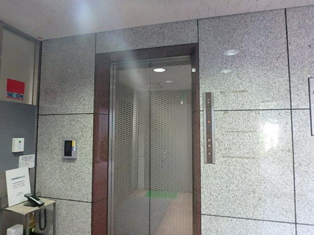 ホール②