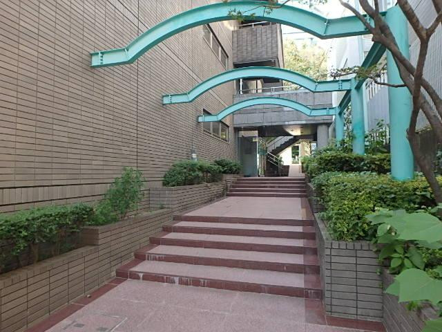 西参道梅村ビルエントランス②
