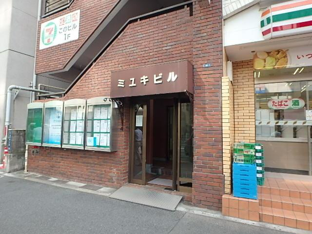 ミユキビルエントランス①