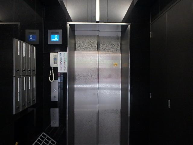 ホール①