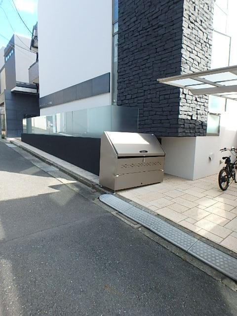 ＳＵＮＢＲＩＧＨＴ　ＹＯＹＯＧＩ　ＰＡＲＫ／サンブライトヨヨギパークエントランス④