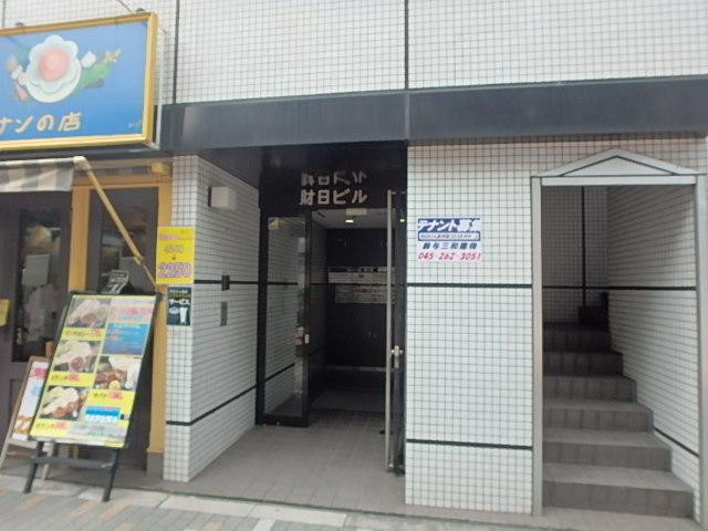 エントランス①