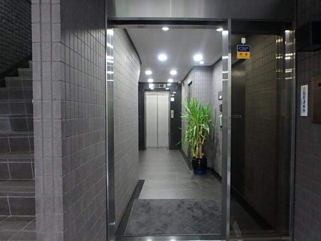 エントランス②