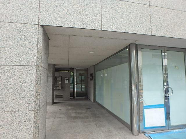 白鳳堂ビルエントランス①