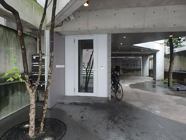 エントランス②