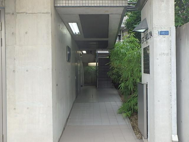 ホール①