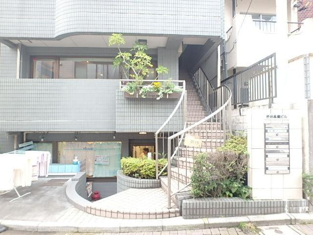 渋谷高橋ビルエントランス①