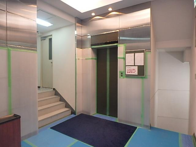 ホール②