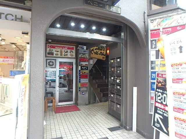 ベニー清建ビルエントランス②