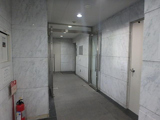 ホール①