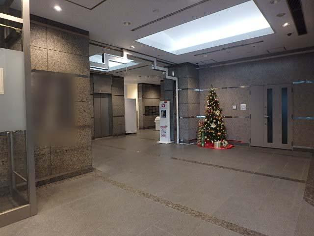 ホール①