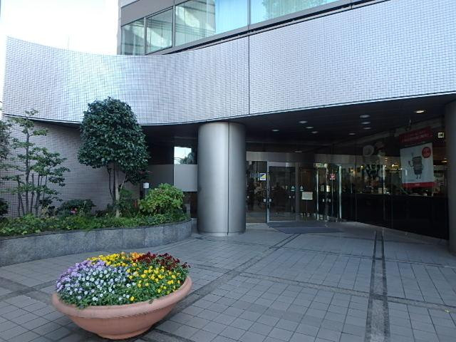 エントランス①