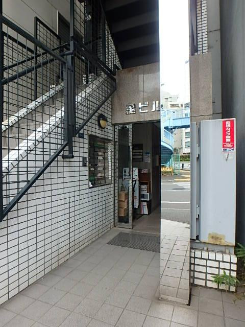 星ビルエントランス③