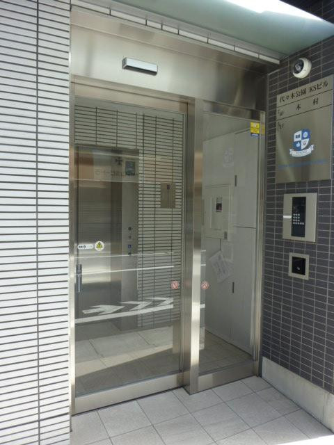代々木公園ＫＳビルエントランス①